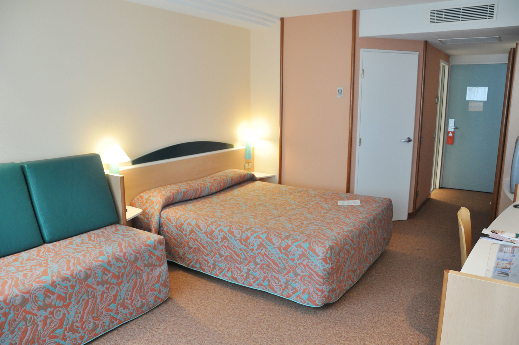 Hotel Tropical Les Escaldes المظهر الخارجي الصورة